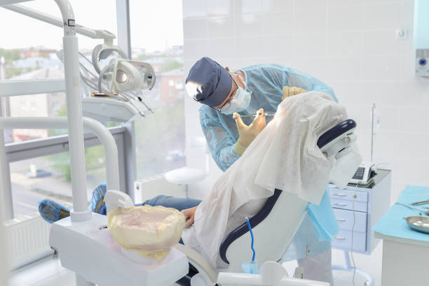 Best Emergency Tooth Extraction  in El Valle De Arroyo Seco, NM
